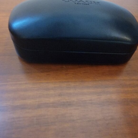XL Large COACH Logo Clamshell Eye Glasses Case With Lens Cloth - BLACK - Picture 9 of 13